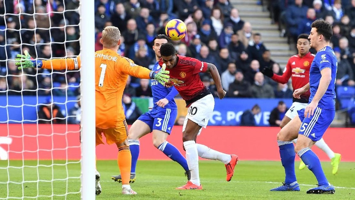 Manchester United ungguli Leicester City di babak pertama. (Foto: Michael Regan/Getty Images)