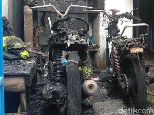 2 Motor Kembali Terbakar Misterius di Kota Semarang 2 Motor Kembali Terbakar Misterius di Kota Semarang