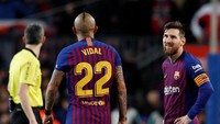 Para pemain Barcelona tentu kecewa dengan hasil imbang ini karena gagal menjauhkan jarak dari Atletico Madrid di posisi kedua klasemen. Mereka kini cuma unggul enam poin dan bisa dipangkas andaikan Atletico mengalahkan Real Betis. (Albert Gea/REUTERS)
