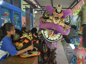 Suasana Persiapan Imlek di Penjuru Nusantara