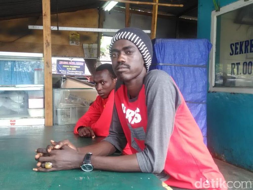Pengungsi Sudan di Kalideres: Keluargaku Dibantai Janjaweed Pengungsi Sudan di Kalideres: Keluargaku Dibantai Janjaweed