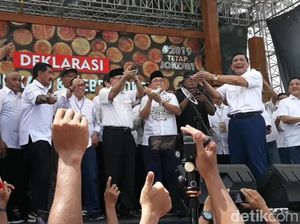Kampanye Jokowi, Luhut: Saya Anak Sopir Bus Tapi Bintangnya 4