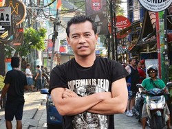 Anang Hermansyah Berkaos Superman is Dead Viral di Instagram