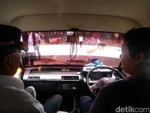 Menhub Usul Angkot di Surabaya Pakai AC