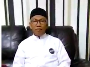 Video Saat Buni Yani Lakukan Sumpah Mubahalah Video Saat Buni Yani Lakukan Sumpah Mubahalah