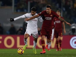 Di awal pertandingan, AC Milan mendapat banyak tekanan. Namun, Rossoneri mampu mencetak poin lebih dulu.