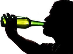 Waduh! Putus Cinta, Remaja Ini Menegak Alkohol hingga Keracunan