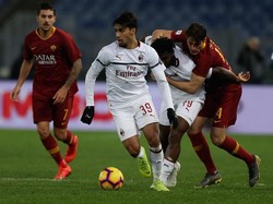 Duel AC Milan vs AS Roma berakhir tanpa pemenang.