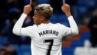 Mariano Diaz menutup kemenangan Madrid 3-0 dengan golnya di menit akhir babak kedua. REUTERS/Juan Medina.