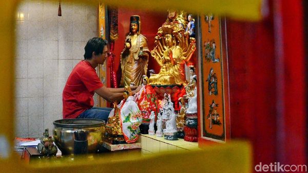 Yuk, Lihat Persiapan Vihara Dharma Ramsi Sambut Imlek