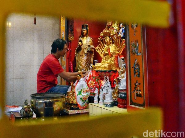 Yuk, Lihat Persiapan Vihara Dharma Ramsi Sambut Imlek