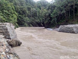 Jembatan Yahuli Ambrol, Jalan Trans Papua Rute Jayapura-Wamena Putus Jembatan Yahuli Ambrol, Jalan Trans Papua Rute Jayapura-Wamena Putus