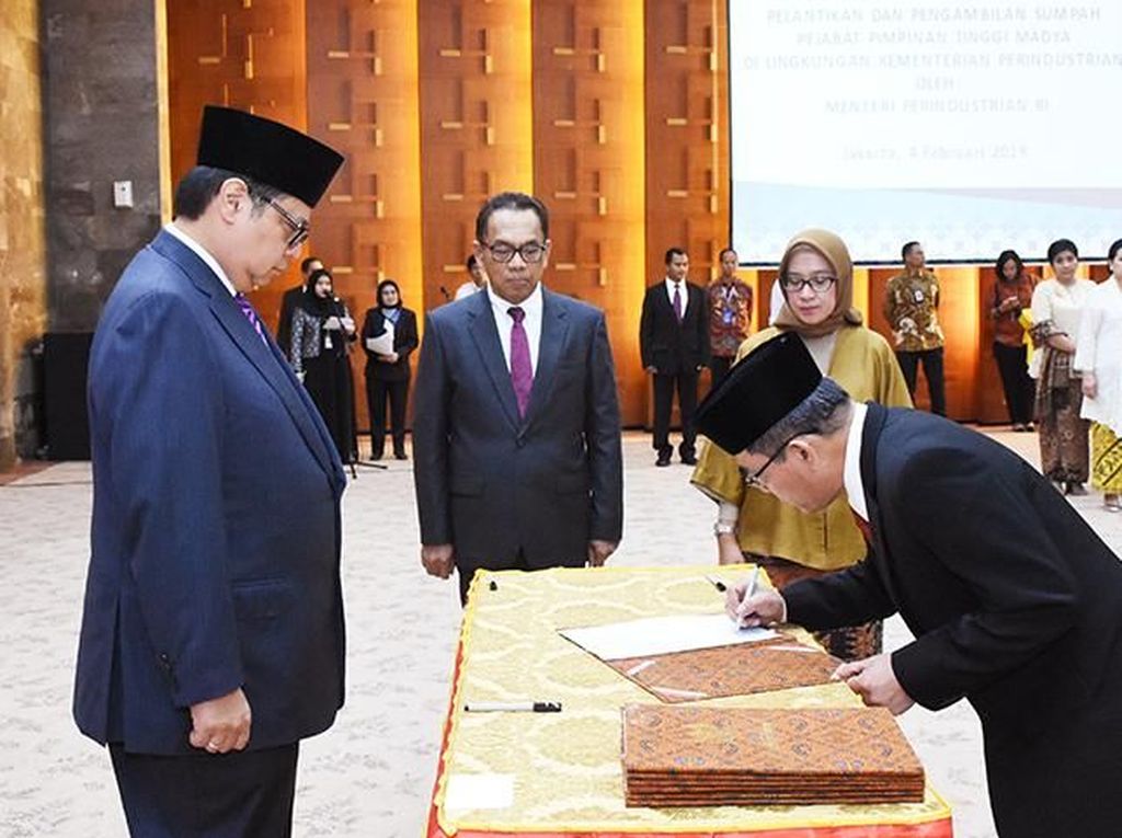 Kawal Program Industri 4.0, Menperin Lantik 7 Pejabat Kawal Program Industri 4.0, Menperin Lantik 7 Pejabat