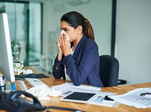 11 Cara Mengatasi Gejala Awal Flu Agar Sakit Tak Bertambah Parah