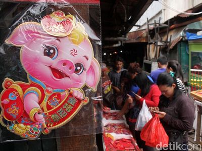 Berburu Pernak-pernik Imlek di Pasar Lama Tangerang