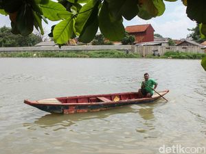 Menikmati Transportasi Seru di Sungai Cisadane
