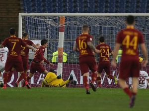 Roma Memang Harus Ditampar Dulu Biar Bangkit Roma Memang Harus Ditampar Dulu Biar Bangkit
