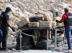 Prancis Tutup Pantai Akibat Dibanjiri Ratusan Kilogram Paket Kokain Prancis Tutup Pantai Akibat Dibanjiri Ratusan Kilogram Paket Kokain