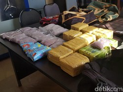 BNN Riau Gagalkan Penyelundupan 13 Kg Sabu dari Malaysia