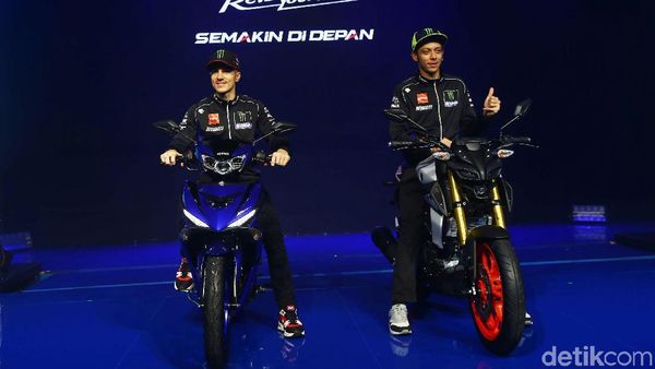 Rossi-Vinales Tunggangi Motor Bebek dan Sport Yamaha