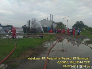 Kebakaran Pertamina Balongan, Polisi Pastikan tak Ada Korban Jiwa Kebakaran Pertamina Balongan, Polisi Pastikan tak Ada Korban Jiwa