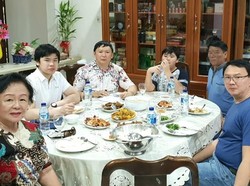 Pulang Kampung, BTP Nikmati Masakan Ibu di Belitung