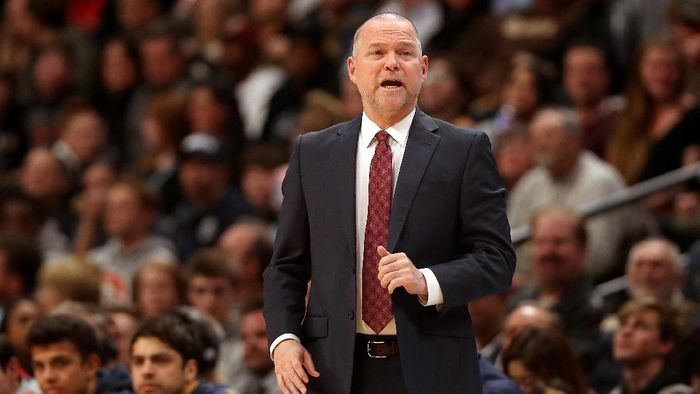 Michael Malone, instruktur Denver Nuggets, menjadi instruktur tim LeBron di NBA All Star 2019. Foto: Matthew Stockman/Getty Images