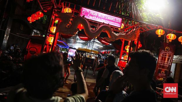 Jelang Tahun Baru China atau Imlek,Komunitas Pecinan Semarang untuk Pariwisata (Kopi Semawis) menggelar Pasar Imlek Semawis yang dipusatkan di kawasan Pecinan Kota Semarang. CNN Indonesia/Hesti Rika