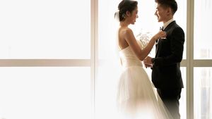 Sejarah Kelam di Balik Tradisi Pakai Veil dan Potong Kue saat Menikah