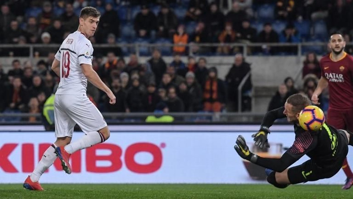 Krzysztof Piatek mencetak gol bagi AC Milan saat mengimbangi AS Roma 1-1. Foto: Tiziana Fabi/ AFP Photo