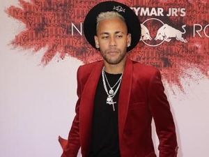 Tahun baru, Neymar Dilaporkan Gelar Pesta Undang Banyak Selebgram Seksi Tahun baru, Neymar Dilaporkan Gelar Pesta Undang Banyak Selebgram Seksi