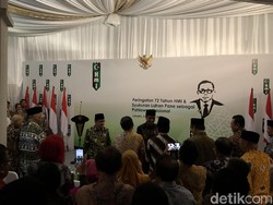 Jokowi Sambangi Rumah Akbar Tandjung, Hadiri Syukuran HUT HMI