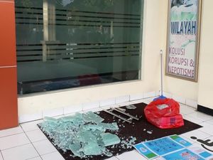 Polisi Amankan CCTV Terkait Dugaan Perusakan di PN Depok Polisi Amankan CCTV Terkait Dugaan Perusakan di PN Depok