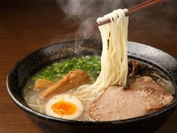 Slurpp! Ramen Kuah Cokelat Jadi Sajian Valentine Unik di Jepang