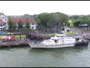 Lihat Nih, Kerennya Simulasi Pengamanan Pemilu di Makassar