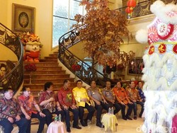 Hadiri Perayaan Imlek, Kapolda Jatim Doakan Tahun Ini Lancar Rezeki