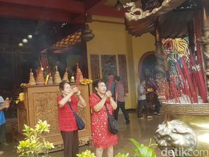 Harmoni Imlek di Vihara Tertua di Banten Harmoni Imlek di Vihara Tertua di Banten