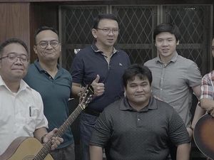 Ahok Sudah di Jakarta, Latihan Nyanyi Bareng Band Teman Penjara Ahok Sudah di Jakarta, Latihan Nyanyi Bareng Band Teman Penjara