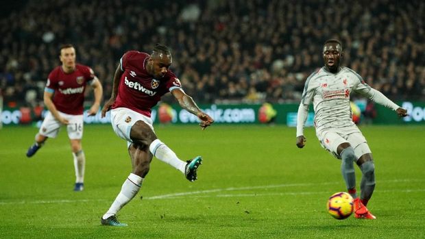 Gol Michail Antonio menggagalkan kemenangan Liverpool atas West Ham.