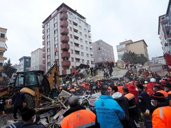 1 Orang Tewas Akibat Gedung 8 Lantai di Turki Runtuh