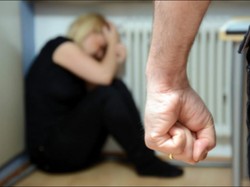 Siksa Istrinya Hingga Tewas, Warga Ambon Dituntut 14 Tahun Penjara