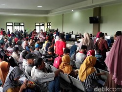 Mal Pelayanan Publik Dispendukcapil Bojonegoro Dikeluhkan Warga