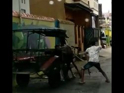 Kaleidoskop 2019: Kusir Siksa Kuda dan Penjual Cilok Ingin Beli SIM Polisi Kaleidoskop 2019: Kusir Siksa Kuda dan Penjual Cilok Ingin Beli SIM Polisi