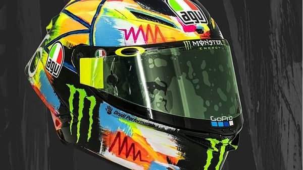 Warna-warni Helm Baru Valentino Rossi