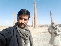 Kisah Pemandu Wisata di Negeri Penuh Marabahaya