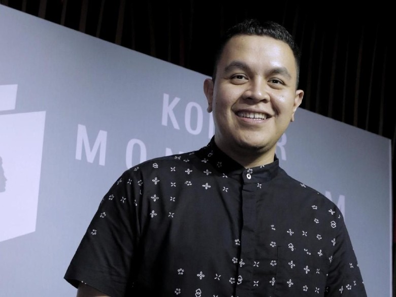 Gugup, Tulus Butuh 20 Menit Sendiri Sebelum Manggung