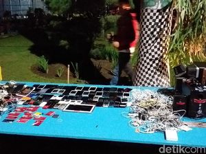 Puluhan Ponsel Milik Napi Ditemukan di Rutan Kebonwaru Bandung