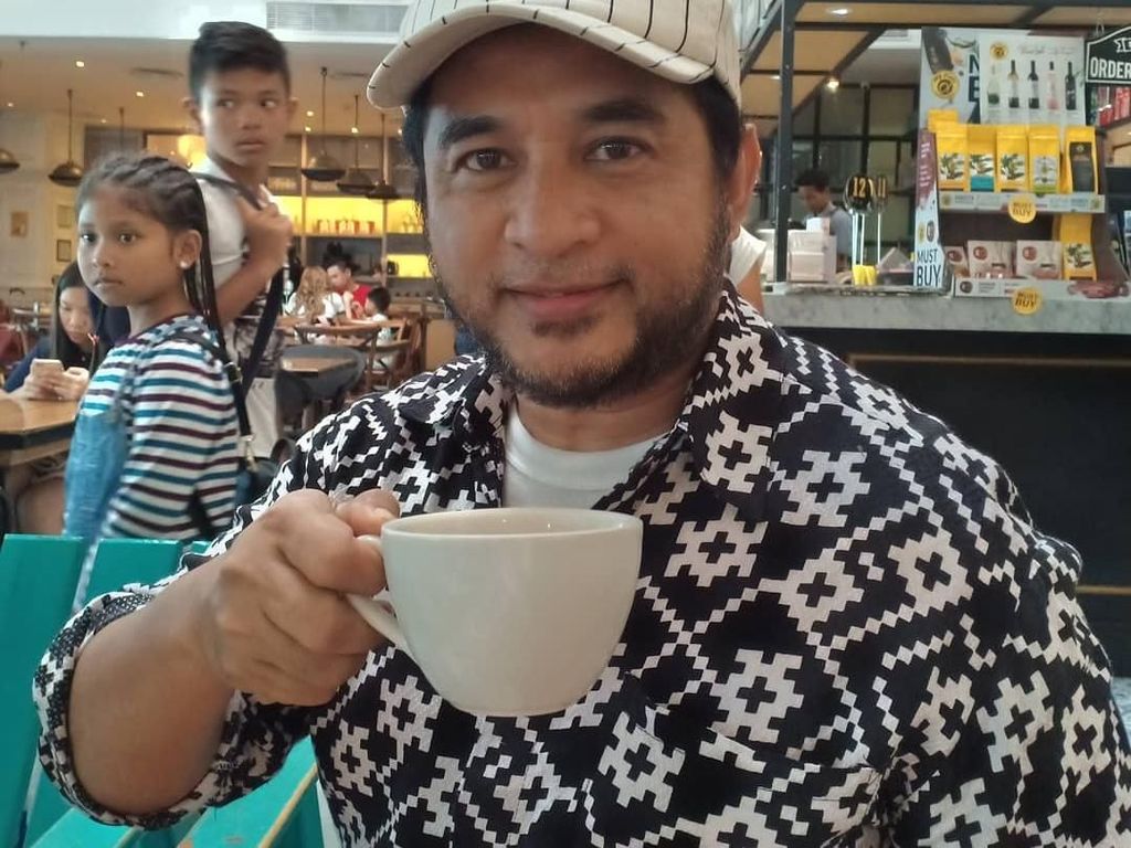 Hiii! Jeremy Teti Ternyata Hidup Bersama Makhluk Astral di Rumahnya Hiii! Jeremy Teti Ternyata Hidup Bersama Makhluk Astral di Rumahnya