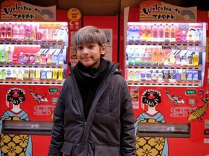 Si Ganteng Kenzy, Anak Andre Taulany yang Doyan Kulineran