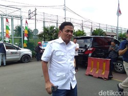 Ferdinand Kritik Pelebaran Trotoar Cikini, Habiburokhman Bela Anies